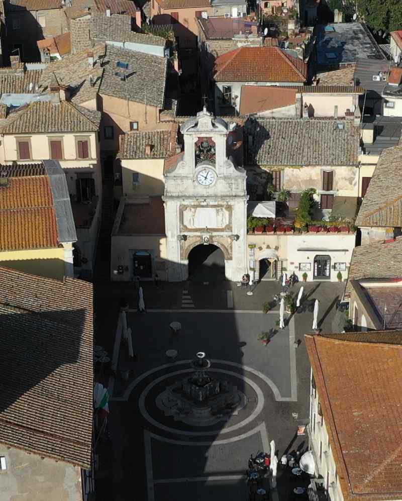 “Benvenuti a borgo”: istituzioni, associazioni, imprese e università si incontrano l’8 maggio a Sutri per confrontarsi su borghi e sostenibilità